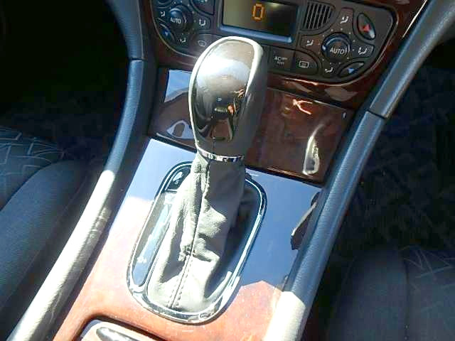 Mercedes C240