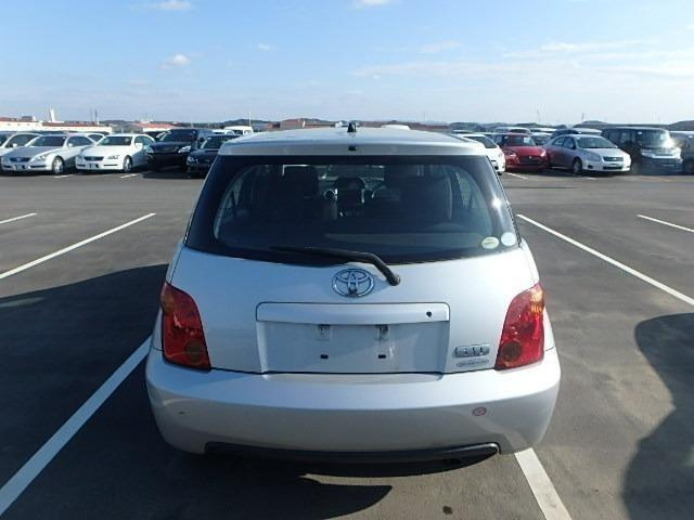 Toyota IST