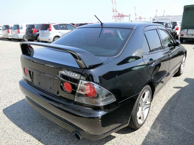 Toyota Altezza 2003