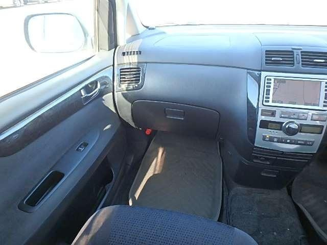Toyota Ipsum 2005