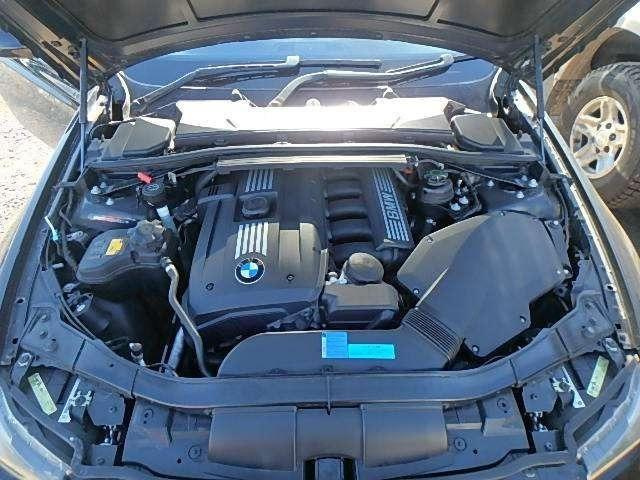 BMW 323I