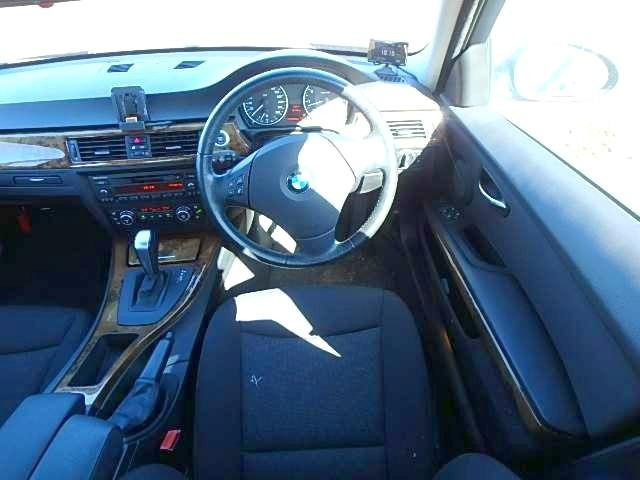 BMW 323I