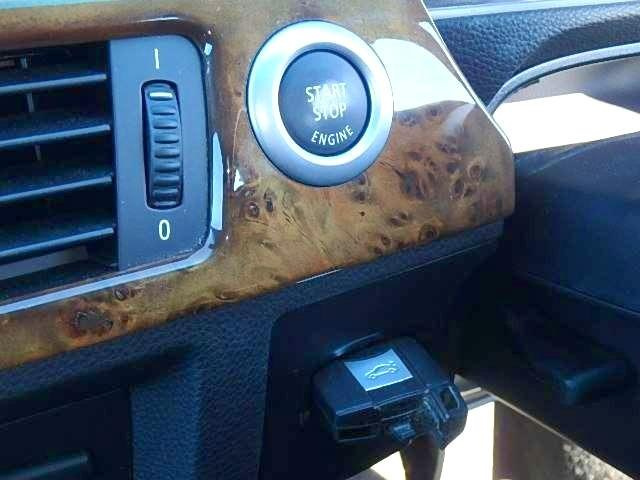 BMW 323I