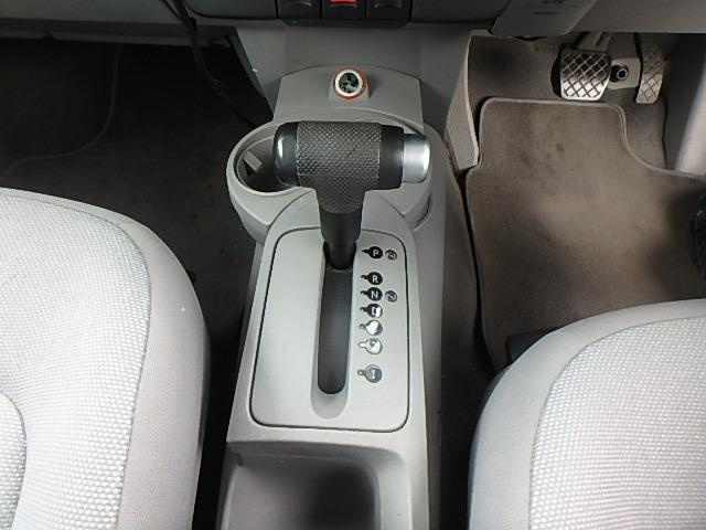 Volkswagen New Beetle 2003