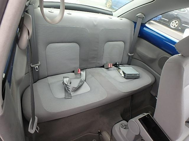 Volkswagen New Beetle 2003