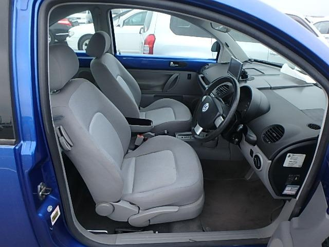 Volkswagen New Beetle 2003
