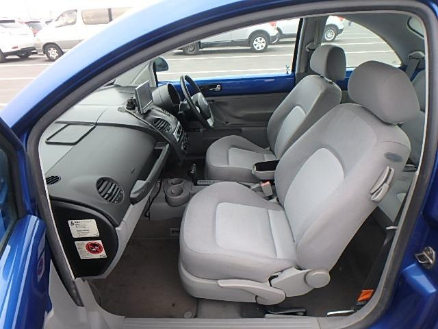 Volkswagen New Beetle 2003