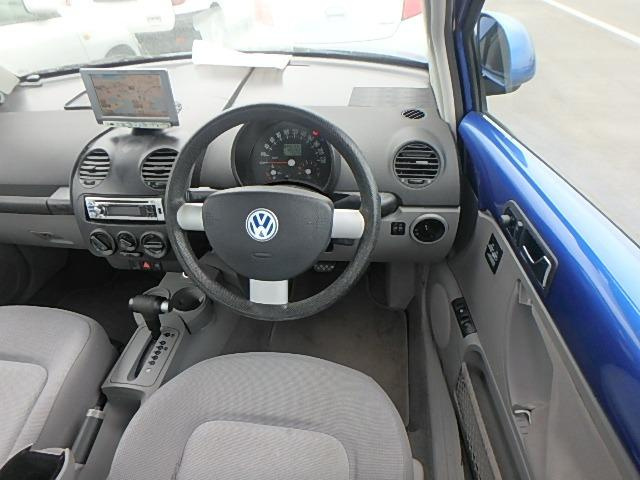 Volkswagen New Beetle 2003