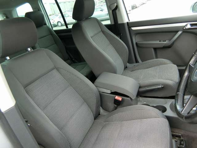 Volkswagen Golf Touran 2005