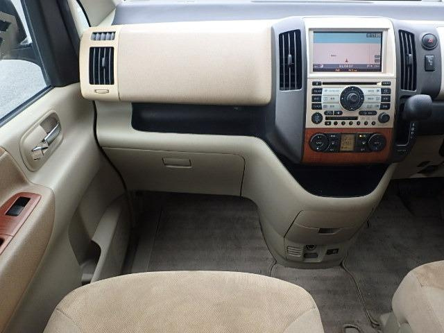 Nissan Serena 2005