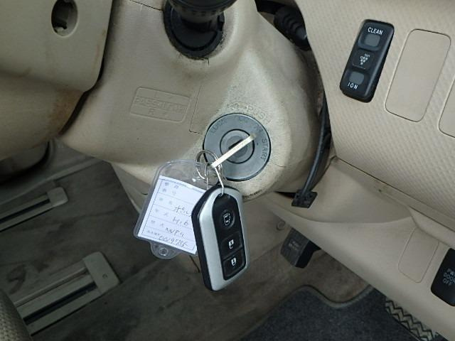 Toyota Porte 2004