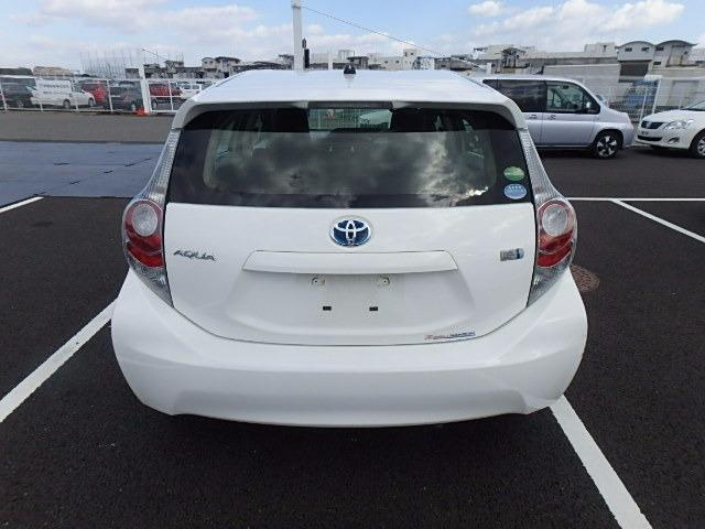 Toyota Aqua 2013