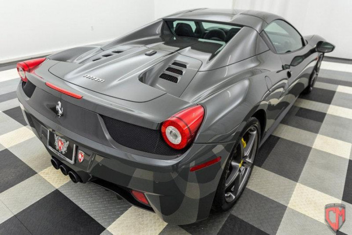 FERRARI 2012 458 ITALIA