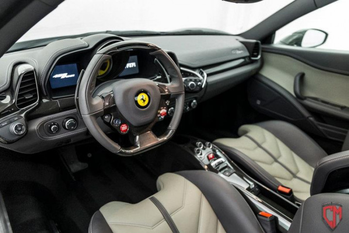 FERRARI 2012 458 ITALIA