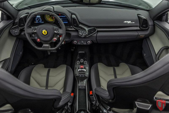 FERRARI 2012 458 ITALIA