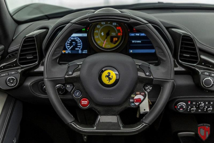 FERRARI 2012 458 ITALIA