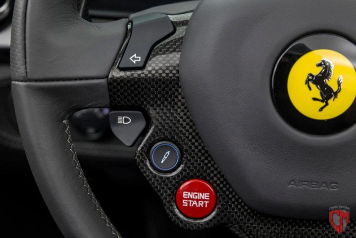 FERRARI 2012 458 ITALIA