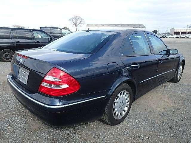 MERCEDES E240 2003/9 E240