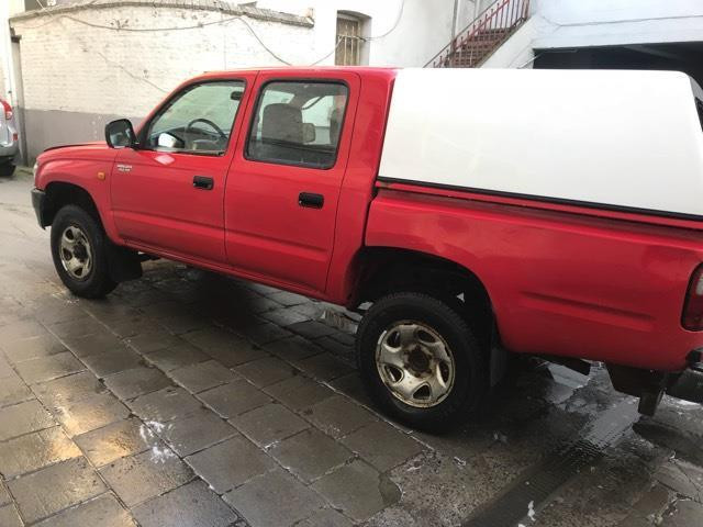 Toyota Hilux 2000