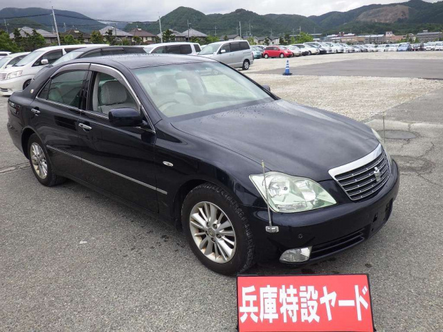 Toyota Crown 2005/9 Royal Saloon