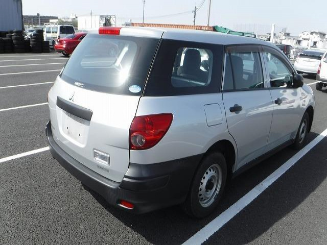 Mitsubishi Lancer Van 2010