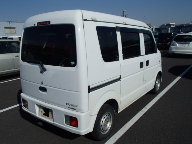 Suzuki Every 2010