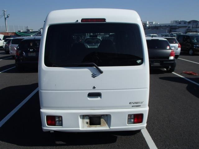 Suzuki Every 2010
