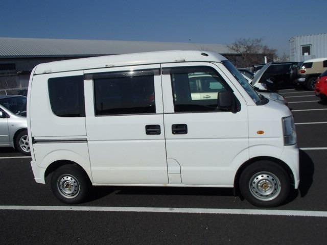 Suzuki Every 2010