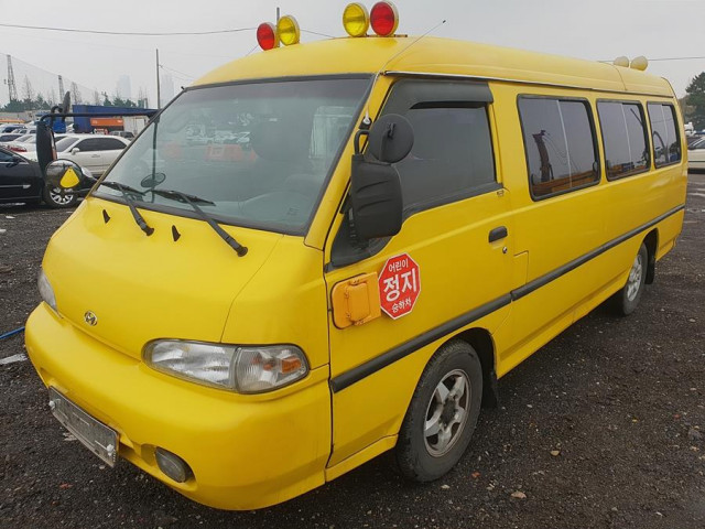 Hyundai Grace 2001