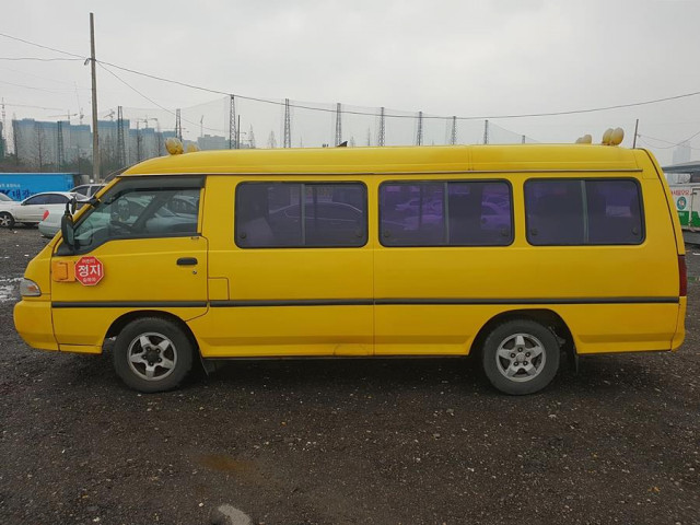 Hyundai Grace 2001