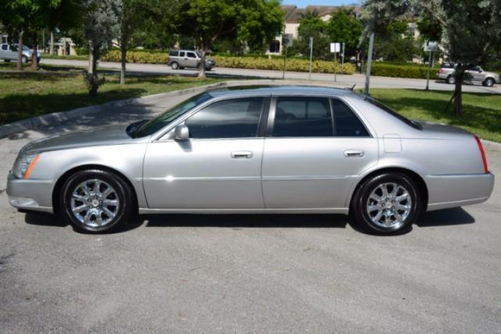 Cadillac DTS 2008