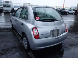  Nissan March
