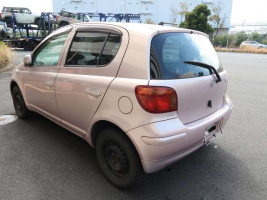  Toyota Vitz