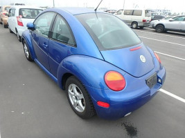  Volkswagen New Beetle 2003