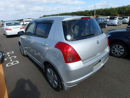  Suzuki Swift 2005