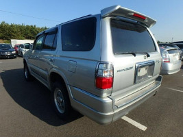  Toyota Hilux Surf 2001