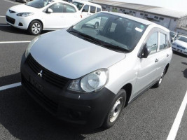  Mitsubishi Lancer Van 2010